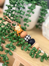 Load image into Gallery viewer, KEYCHAIN